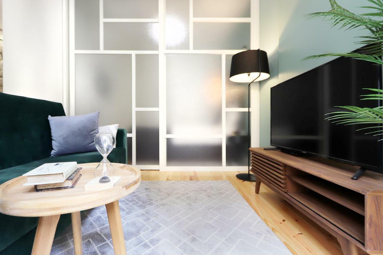 Hm - Pinheiro Downtown Living Apartment Порто Екстериор снимка